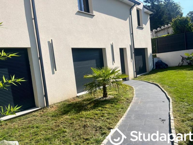 Chambre - 12 m² - 1 pièce