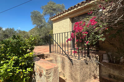 Maison - 99 m² - 6 pièces