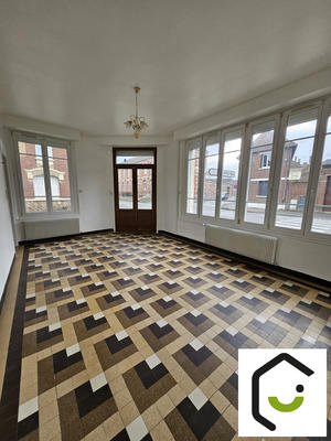 Maison - 82 m² - 5 pièces