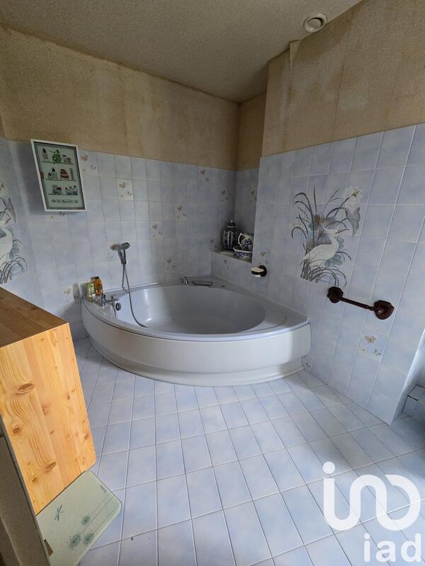 Maison - 196 m² - 6 pièces