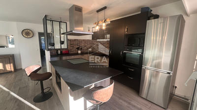 Appartement - 90 m² - 4 pièces