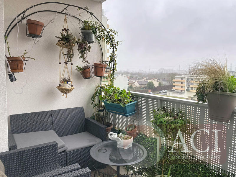 Appartement - 101 m² - 5 pièces