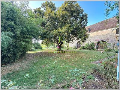 Maison de maîtres - 326 m² - 11 pièces