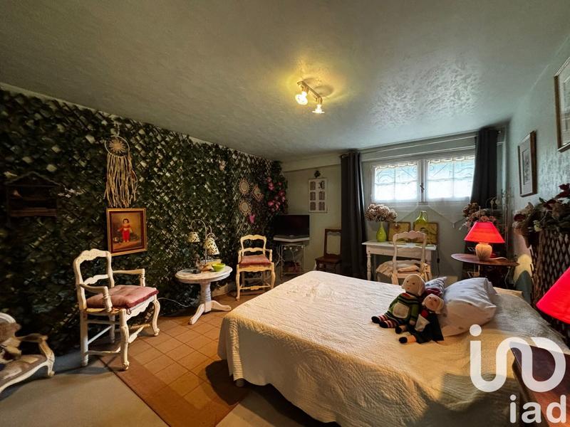 Maison - 140 m² - 5 pièces