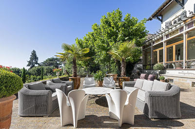 Propriété - 382 m² - 7 pièces