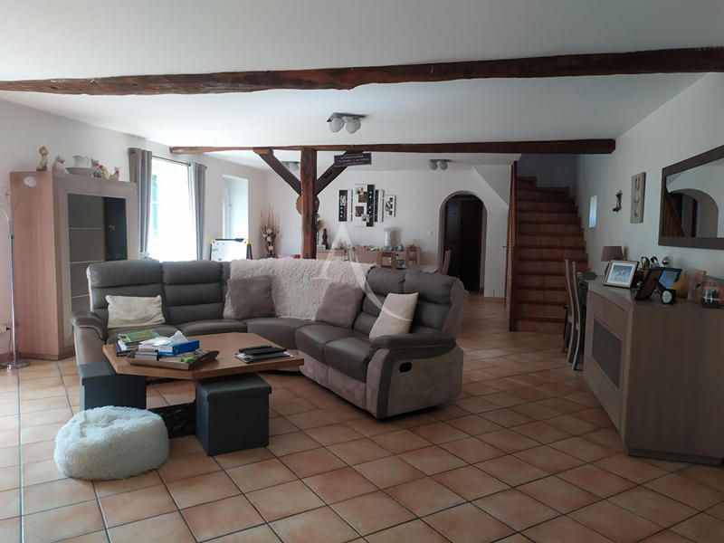 Maison - 195 m² - 7 pièces