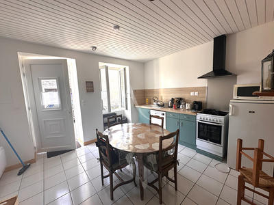 Maison - 90 m² - 4 pièces