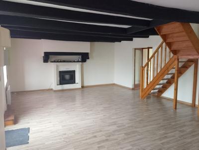 Maison - 104 m² - 4 pièces