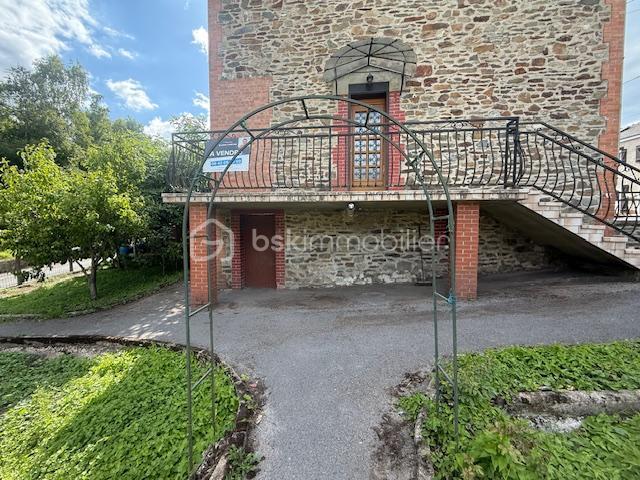 Maison de village - 90 m² - 5 pièces