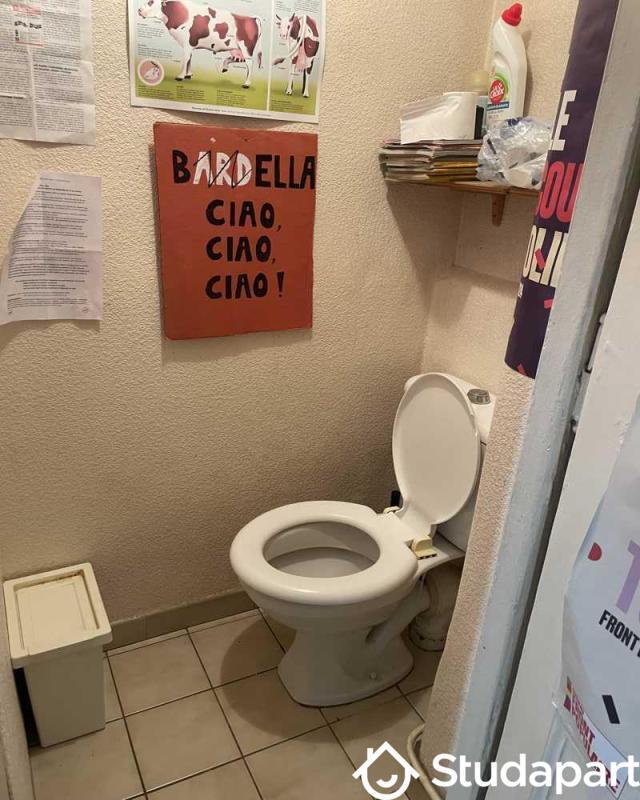 Chambre - 90 m² - 1 pièce