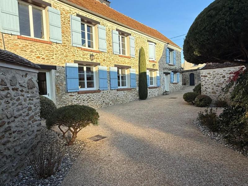 Maison - 160 m² - 6 pièces