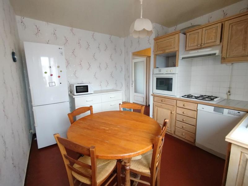 Appartement - 94 m² - 5 pièces