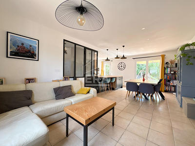 Maison - 88 m² - 4 pièces