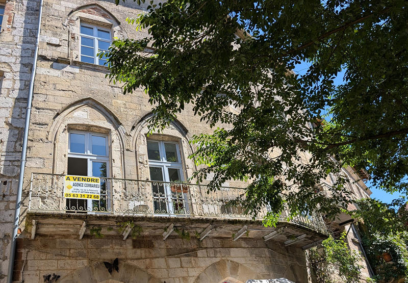 Maison - 200 m² - 10 pièces