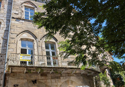 Maison - 200 m² - 10 pièces