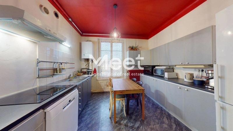 Appartement - 100 m² - 5 pièces