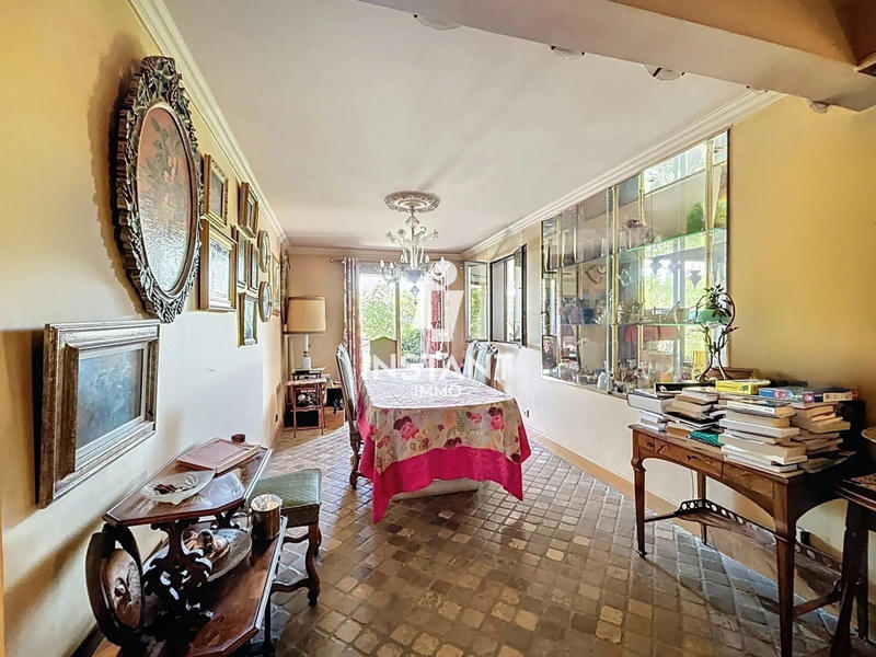 Appartement - 142 m² - 5 pièces