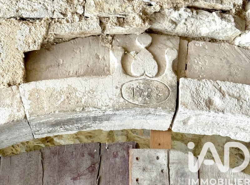 Maison de village - 220 m² - 15 pièces