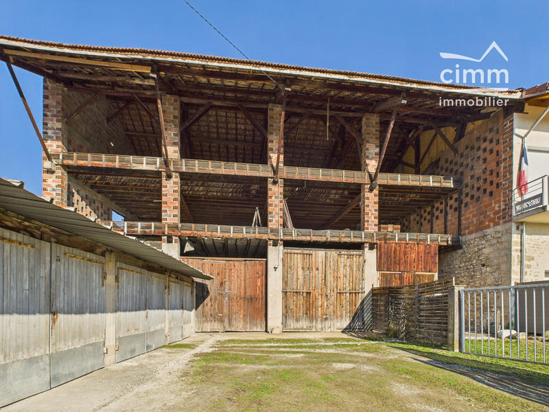 Parking / Garage - 145 m²