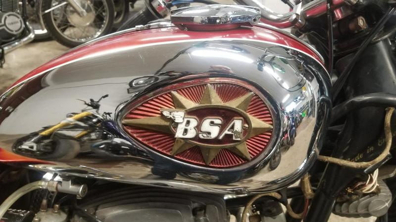 Bsa Lightning 650 bsa rouge 0650 539