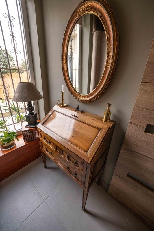 Maison - 220 m² - 7 pièces