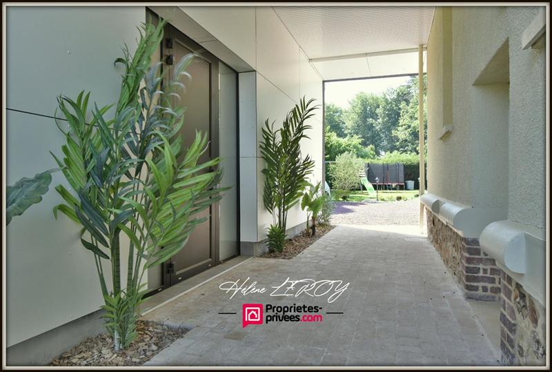 Demeure - 229 m² - 6 pièces