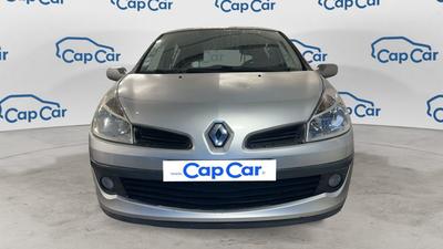 Renault Clio III 1.6 110 Bva Confort Dynamique