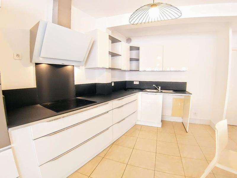 Appartement bourgeois - 176 m² - 4 pièces