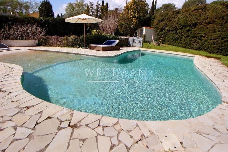 Villa - 218 m² - 7 pièces