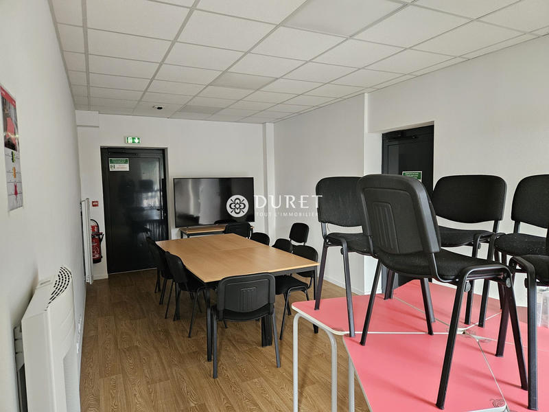 Bureau - 192 m²