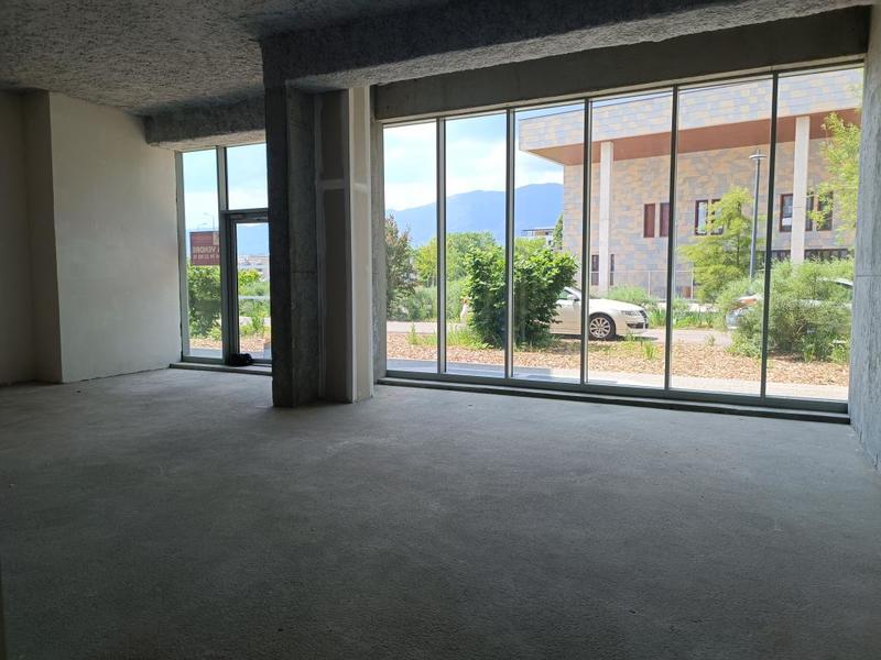 Local commercial - 82 m²