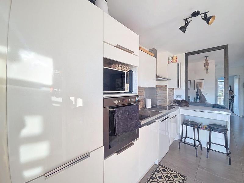 Appartement - 76 m² - 4 pièces