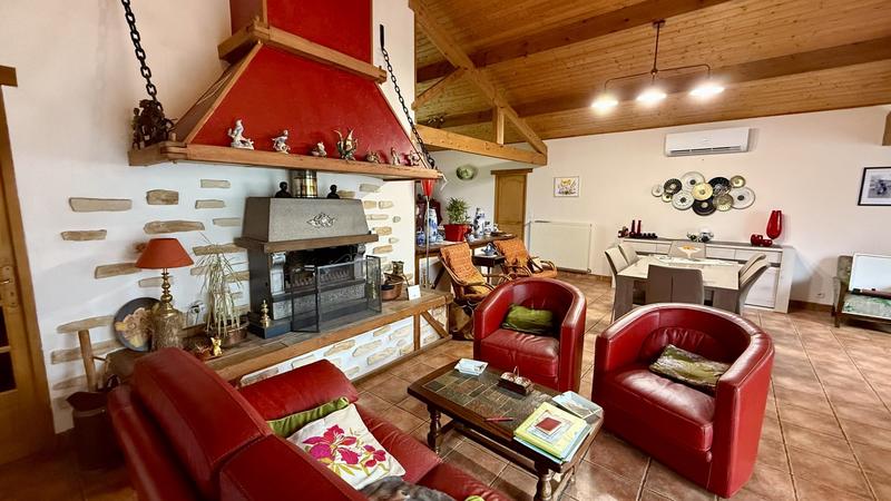 Maison - 112 m² - 6 pièces