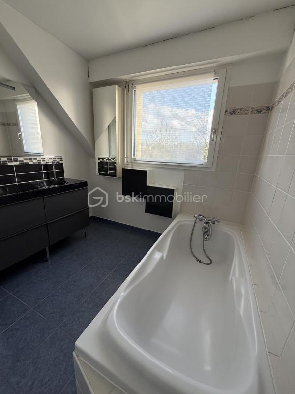 Maison - 215 m² - 7 pièces