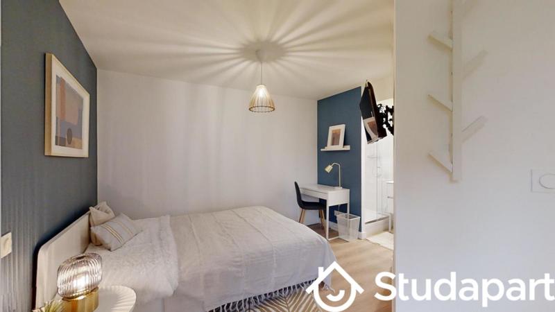 Chambre - 10 m² - 1 pièce