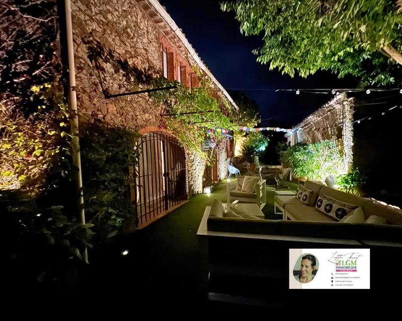 Maison - 140 m² - 5 pièces