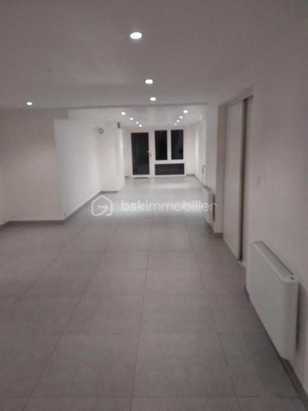 Maison traditionnelle - 147 m² - 5 pièces