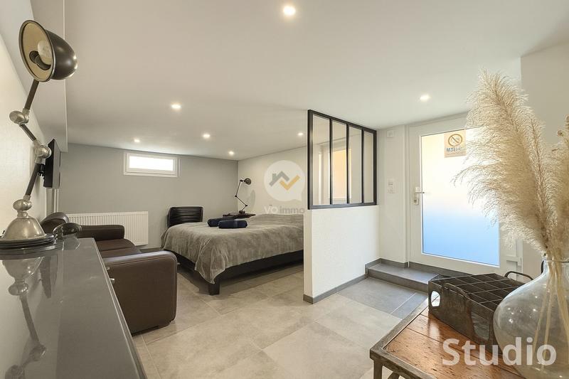 Maison contemporaine - 196 m² - 7 pièces