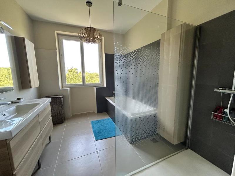 Loft - 174 m² - 5 pièces