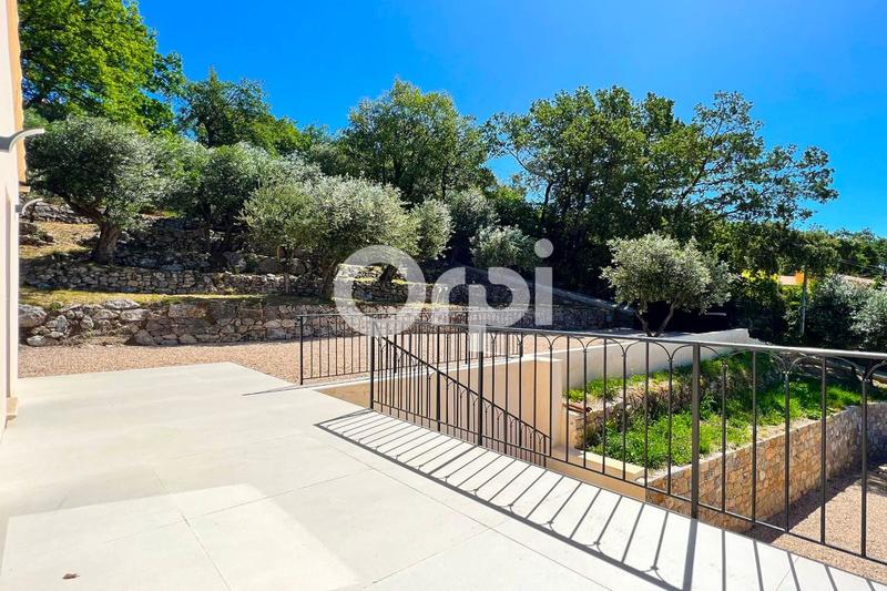 Maison - 208 m² - 5 pièces