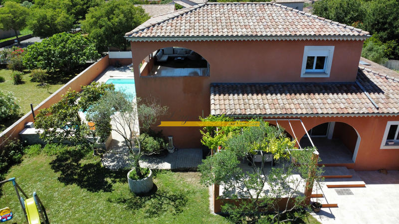 Maison - 174 m² - 6 pièces