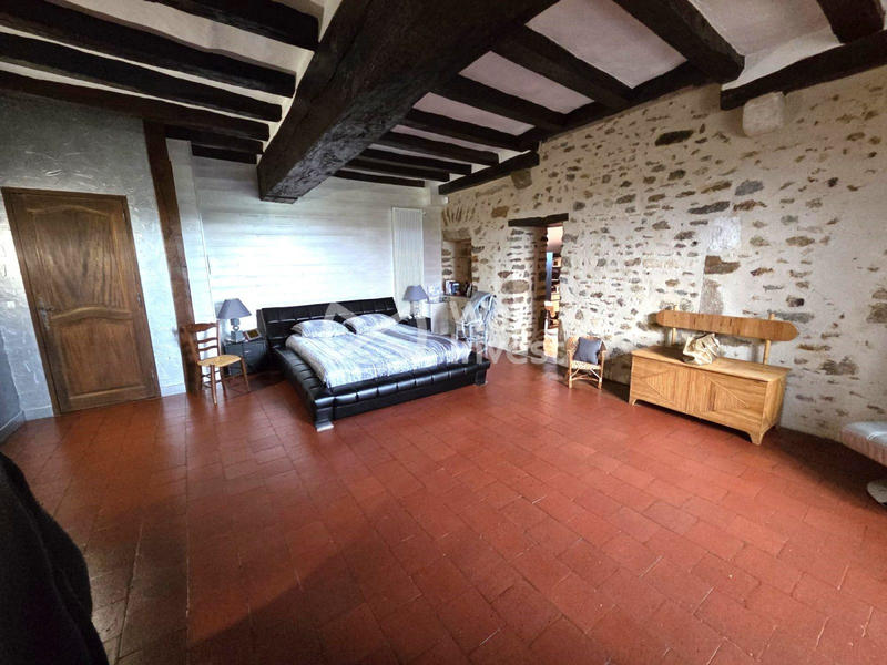 Maison ancienne - 252 m² - 7 pièces