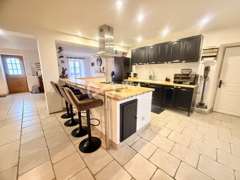 Maison - 159 m² - 7 pièces