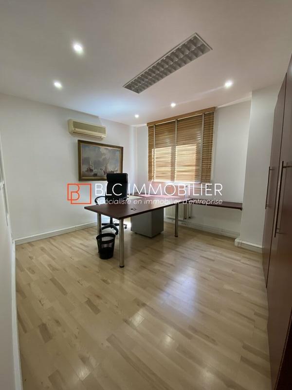 Bureau - 105 m²
