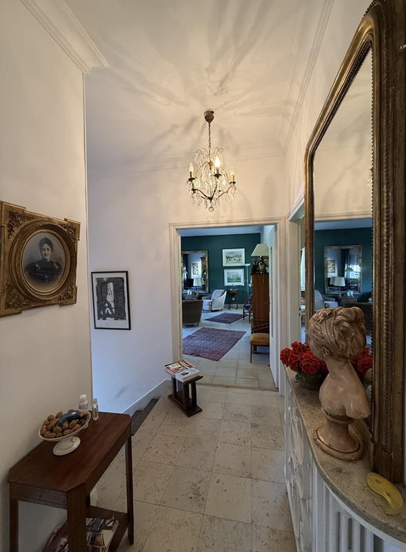 Maison - 198 m² - 8 pièces