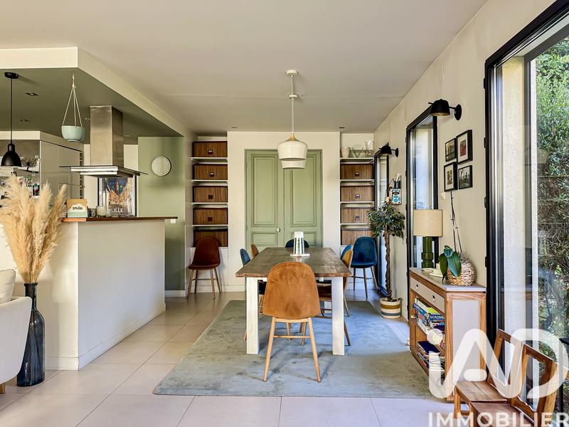 Maison - 160 m² - 7 pièces