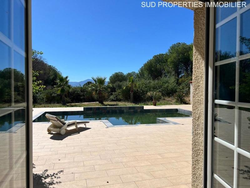 Villa - 207 m² - 7 pièces