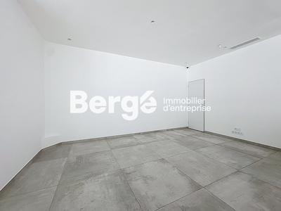 Local commercial - 128 m²