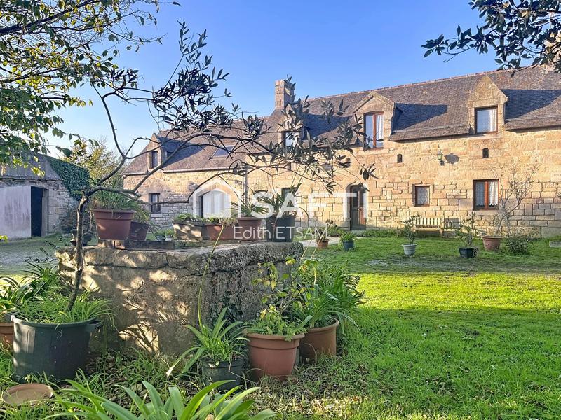 Maison - 211 m² - 11 pièces