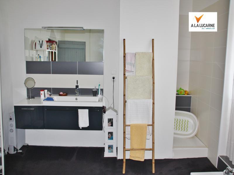 Maison - 255 m² - 9 pièces